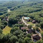 En Vallee Dordogne, Jardin Prive Et Piscine Partagee - Fr-1-828-4